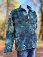 Load image into Gallery viewer, Men’s Large Pact Organic Cotton Geode 1/4 Zip Pullover Sweatshirt with Pockets in ‘Moss Agate’

