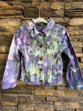 Load image into Gallery viewer, Toddler Girls’ 4T (but looks more like a 3T) Distressed Denim Jacket in ‘Avalon’
