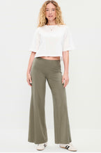 Load image into Gallery viewer, Women’s Large Geode Mid-Rise Jersey Super Wide-Leg Yoga Pants In ‘Moss Agate’
