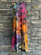 Load image into Gallery viewer, Women’s Large 100% Cotton Reverse Dyed Dress with Pockets in ‘Dark Spectrum’
