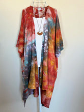 Load image into Gallery viewer, Women’s S/M 100% Rayon Karma Kimono with Pockets in ‘Campfire’
