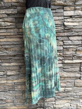 Load image into Gallery viewer, Women’s Large Pact Organic Cotton Geode Ribbed Midi Skirt in ‘Moss Agate’
