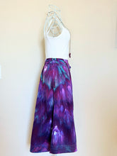 Load image into Gallery viewer, Women’s Medium Linen/Rayon Midi Button Front Skirt with Pockets in ‘Northern Lights’ Twist
