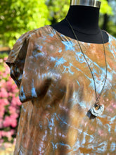 Load image into Gallery viewer, Women’s Large 100% Rayon Easy Breezy Dress in ‘Wild Thing’
