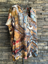 Load image into Gallery viewer, Women’s Medium Geode Woven 100% Viscose Button Up Blouse Top in ‘Turkey Tail Mushroom’
