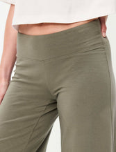 Load image into Gallery viewer, Women’s Large Geode Mid-Rise Jersey Super Wide-Leg Yoga Pants In ‘Moss Agate’
