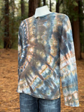 Load image into Gallery viewer, Men’s Medium Long Sleeved Henley in ‘Turkey Tail Mushroom’
