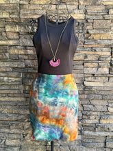 Load image into Gallery viewer, Women’s Large Geode Bodycon Mini Skirt in ‘Rooster’
