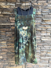 Load image into Gallery viewer, Women’s Small Linen/Rayon Geode Overall Shorts in ‘Moss Agate’
