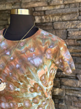 Load image into Gallery viewer, Women’s XL 100% Cotton T-Shirt in ‘Wild Thing’
