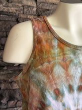 Load image into Gallery viewer, Men’s Large Spiral Tank Top in ‘Wild Thing’
