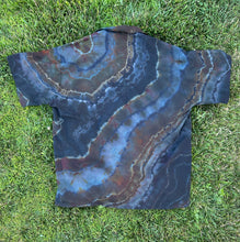 Load image into Gallery viewer, Men’s XL Reverse Geode Rayon Button Up Short Sleeve Shirt in ‘Midnight Jasper’
