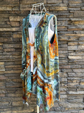 Load image into Gallery viewer, Women’s Medium Geode Sleeveless Cardigan with Pockets in ‘Boulder Turquoise’
