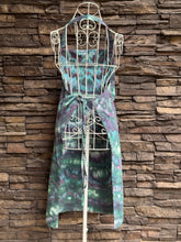 Load image into Gallery viewer, Adult Apron with Pockets in ‘Northern Lights’
