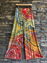 Load image into Gallery viewer, Women’s XXL Geode Wide-Leg Palazzo Pants in ‘Cherry Creek Jasper’

