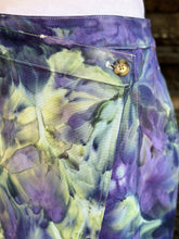 Load image into Gallery viewer, Women’s Size 6 Cotton Midi Wrap Skirt with Pockets in ‘Avalon’
