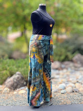Load image into Gallery viewer, Women’s 2X Geode High-Rise Wide-Leg Tiered Pull-On Flared Pants with Tie in ‘Labroadorite’

