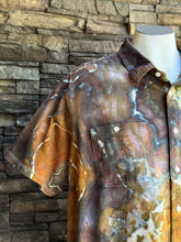 Load image into Gallery viewer, Men’s 2XL Geode Knit Button-up Short Sleeved Shirt in ‘Maligano Jasper’

