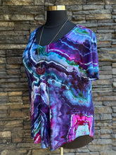 Load image into Gallery viewer, Women’s 2XL Geode V-Neck Short Sleeved Top in ‘Midnight Moonlight’
