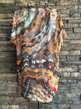 Load image into Gallery viewer, Women’s Medium Geode Woven 100% Viscose Button Up Blouse Top in ‘Turkey Tail Mushroom’
