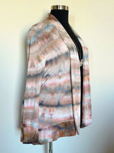 Load image into Gallery viewer, Women’s XL Cardigan with Thumbholes and Pockets in Muted Earth Tones Twist
