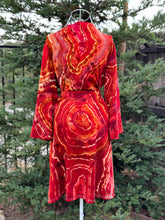 Load image into Gallery viewer, 6 Custom Geode Bride &amp; Bridesmaid Short Robes for Maggie
