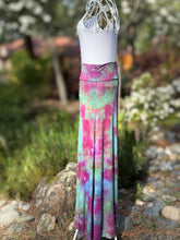 Load image into Gallery viewer, Women’s Large Maxi Skirt in ‘Let It Grow’
