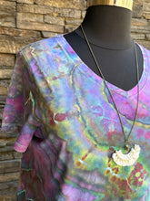Load image into Gallery viewer, Women’s 1X Geode 100% Cotton V-Neck T-Shirt in ‘Midnight Opal’
