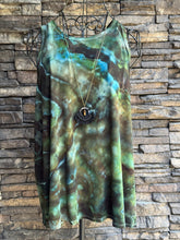Load image into Gallery viewer, Women’s Large Luxe Geode Tank Top in ‘Moss Agate’
