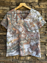 Load image into Gallery viewer, Women’s Medium Geode V-Neck T-Shirt in ‘Better Black’
