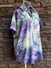 Load image into Gallery viewer, Women’s Large Short Sleeved Button Up Blouse Shirt Top in ‘Avalon’

