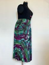 Load image into Gallery viewer, Women’s XL Reverse Geode Maxi Skirt with Pockets in ‘Emerald Berry’
