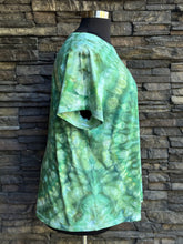 Load image into Gallery viewer, Women’s 3X Cotton/Modal Spiral T-Shirt in ‘Emerald Mist’
