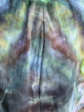 Load image into Gallery viewer, Women’s XL Geode Crinkle Gauze Ruffle Waist Mini Skort in ‘Enchanted Forest’
