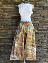 Load image into Gallery viewer, Custom Spiral T-Shirt in ‘Bird Song’ &amp; Linen Cropped Pants for Monika
