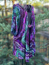 Load image into Gallery viewer, Custom Reverse Geode Kimono in ‘Peacock Ore’ for Andrea
