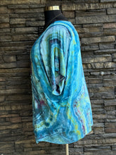 Load image into Gallery viewer, Women’s XXL Geode Kimono in ‘Tahitian Seas’
