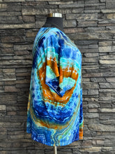 Load image into Gallery viewer, Women’s XL Geode Kimono in ‘Azurite’
