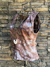 Load image into Gallery viewer, Women’s XL V-Neck Ribbed Cropped Geode Tank Top in ‘Iron Rust’
