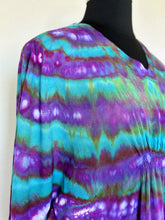 Load image into Gallery viewer, Women’s One Size 100% Rayon Caftan in ‘Northern Lights’
