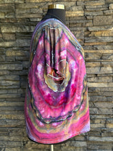 Load image into Gallery viewer, Women’s 2X Geode Luxe V-Neck T-Shirt in ‘Purple Moss Agate’
