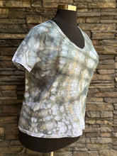 Load image into Gallery viewer, Women’s XXL V-Neck T-Shirt in ‘Raven’
