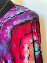 Load image into Gallery viewer, Women’s 4X Reverse Geode Kimono in ‘Ruby Waves’
