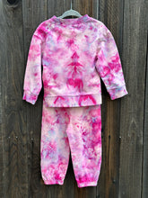 Load image into Gallery viewer, Toddler 2T/3T Heart Sweatsuit
