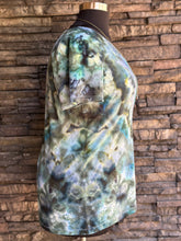 Load image into Gallery viewer, Women’s XXL Crumpled Geode V-Neck T-Shirt in ‘Moss Agate’
