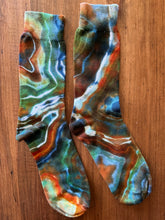 Load image into Gallery viewer, Adult Geode Bamboo Socks in Green and Brown
