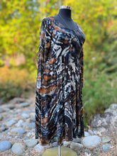Load image into Gallery viewer, Women’s 1X Long-Sleeved U-Neck &amp; Back Geode Dress with Pockets in ‘Turkey Tail Mushroom’
