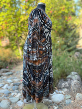 Load image into Gallery viewer, Women’s 1X Long-Sleeved U-Neck &amp; Back Geode Dress with Pockets in ‘Turkey Tail Mushroom’
