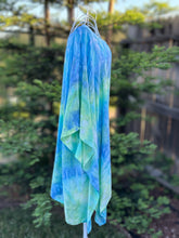 Load image into Gallery viewer, Women’s One Size Plus (XL-3X) Rayon Poncho in ‘Ocean Dreams’
