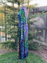 Load image into Gallery viewer, Custom Reverse Geode Bamboo Robe for Coleen
